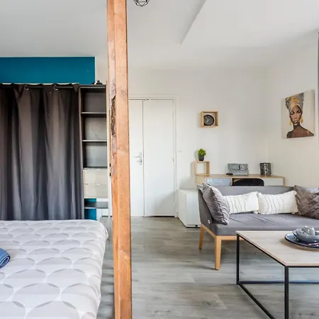 Privative Avec Balcon, Netflix & Fibre Courcouronnes